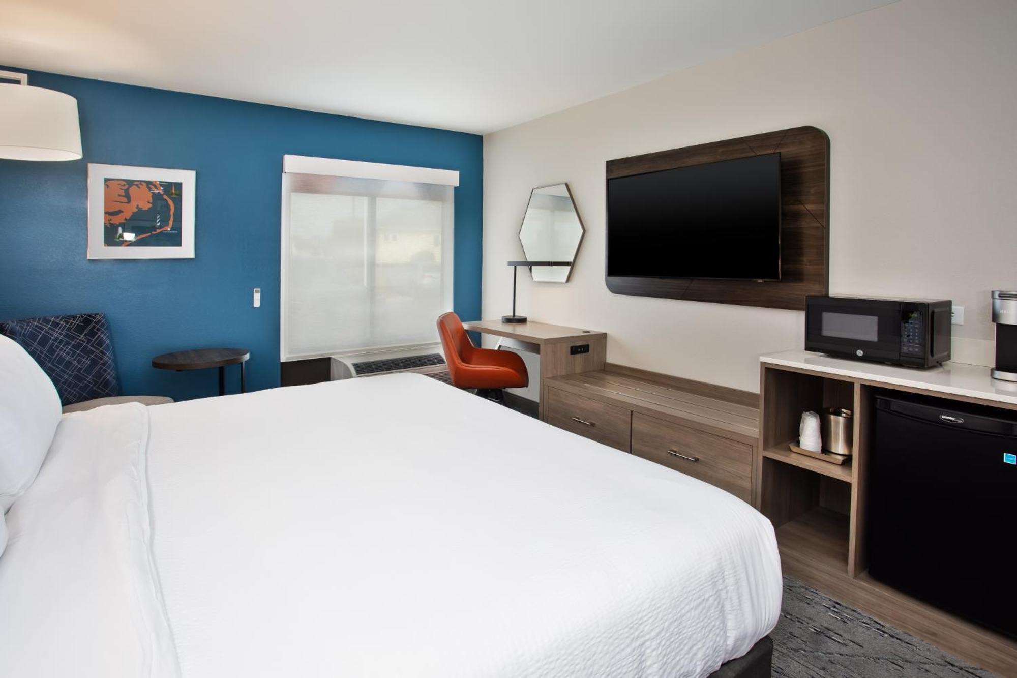 King Room Mobility Access or Hearing Accessible,1480434791:JPEG